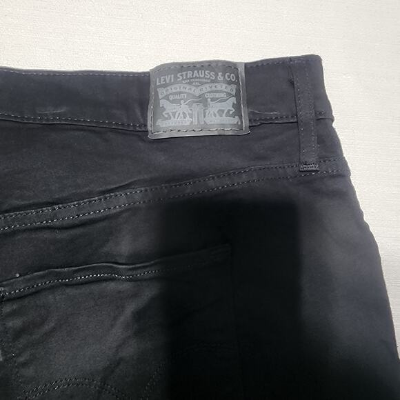 Levi's 724 high rise slim straight jeans size 38''x41'' women's black - Picture 8 of 9